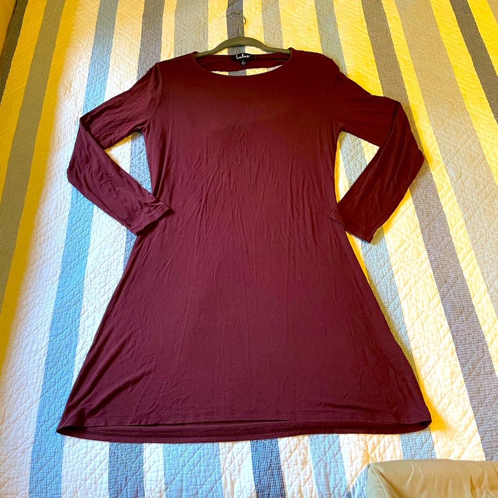 Lulu’s LONG SLEEVE OPEN BACK Dress